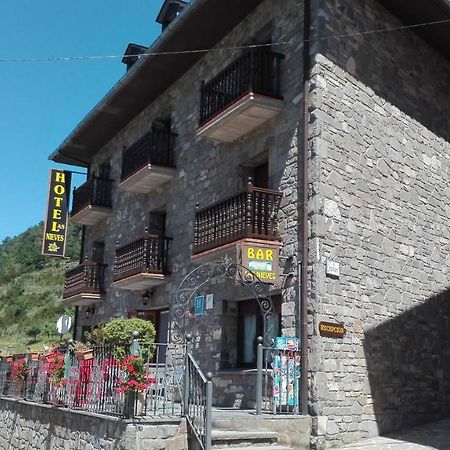 Hotel Las Nieves Linás de Broto المظهر الخارجي الصورة