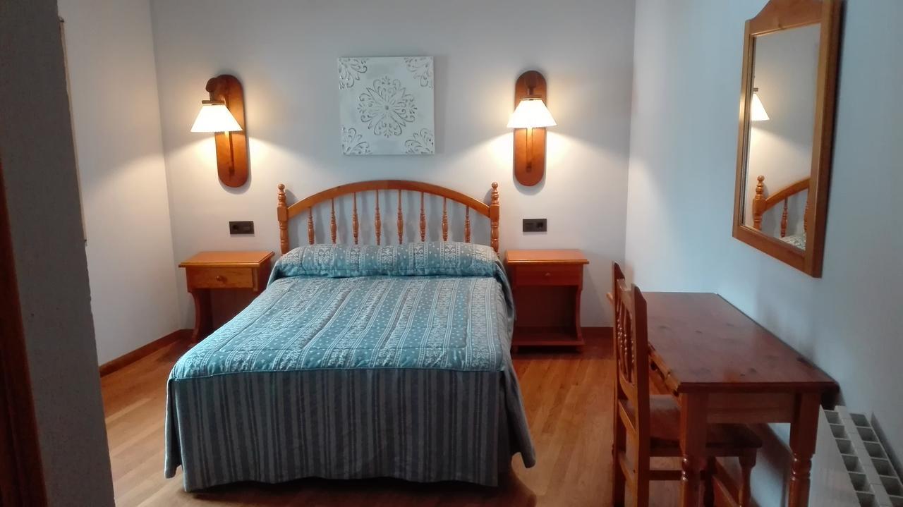 Hotel Las Nieves Linás de Broto المظهر الخارجي الصورة