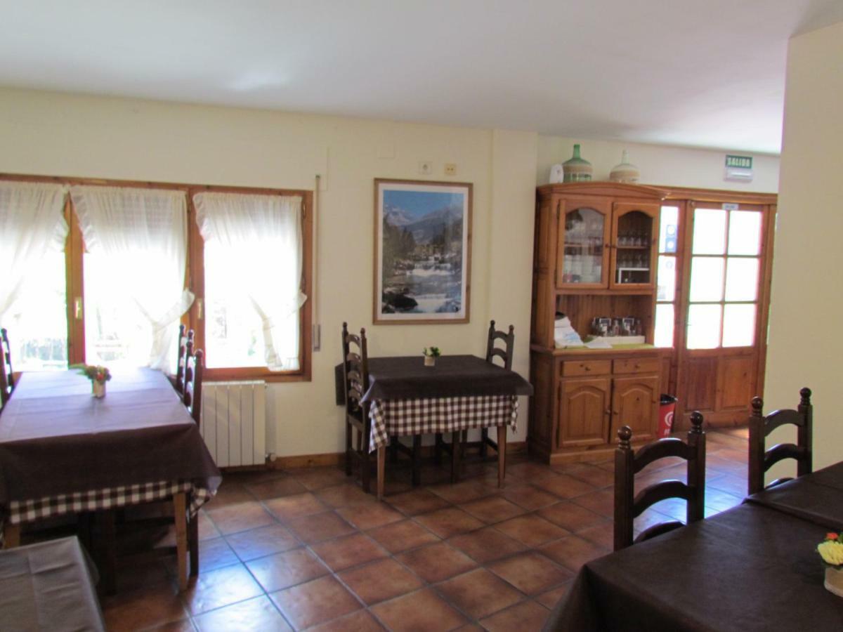Hotel Las Nieves Linás de Broto المظهر الخارجي الصورة