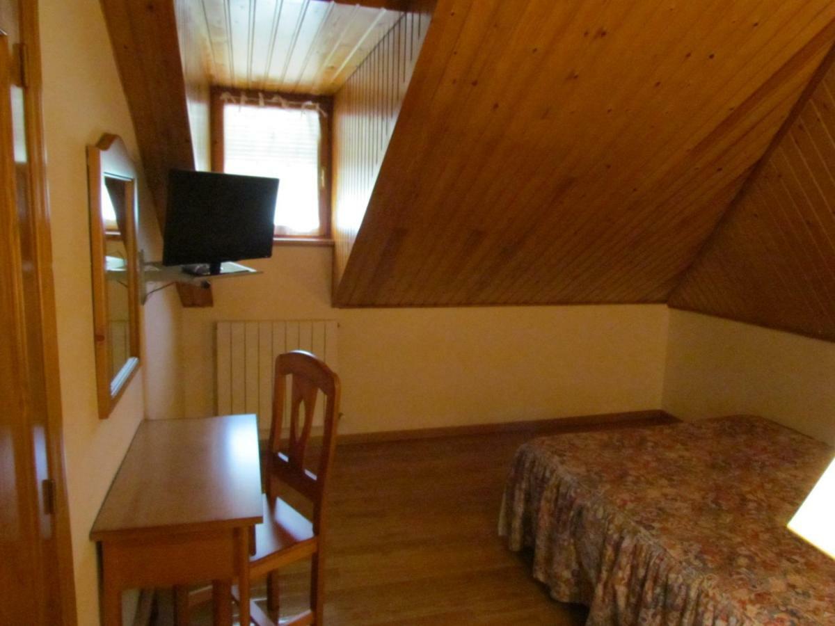 Hotel Las Nieves Linás de Broto المظهر الخارجي الصورة